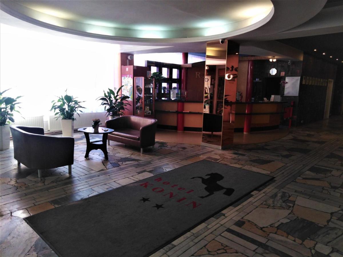 Hotel Konin Конин Екстериор снимка