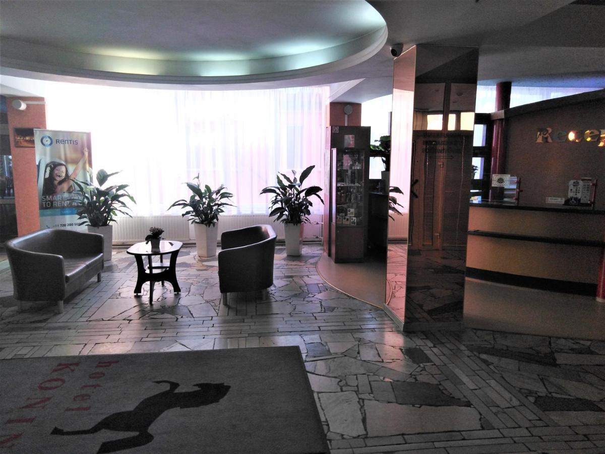 Hotel Konin Конин Екстериор снимка
